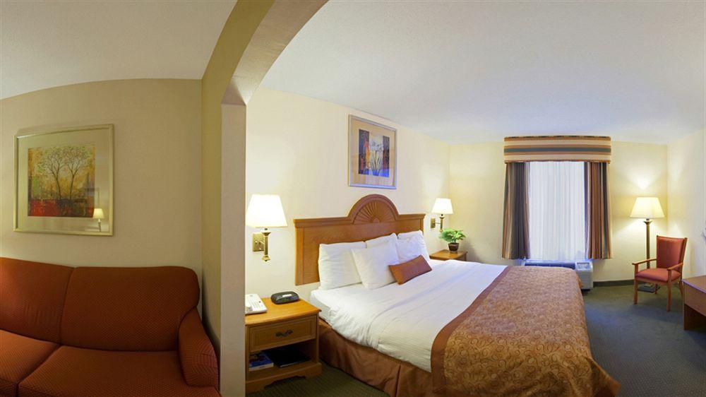 Best Western Plus Richmond Hill Inn Exterior foto