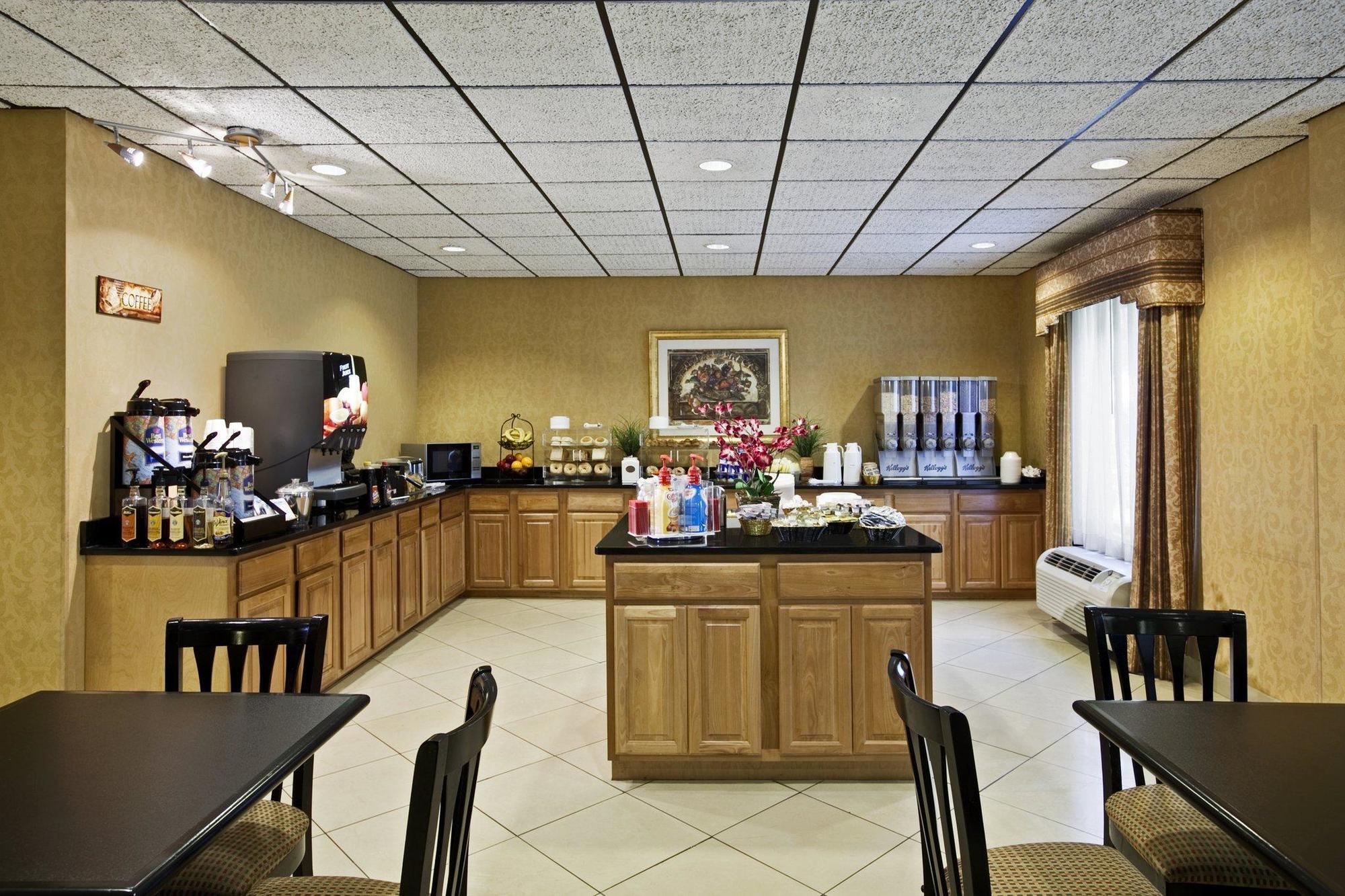 Best Western Plus Richmond Hill Inn Exterior foto